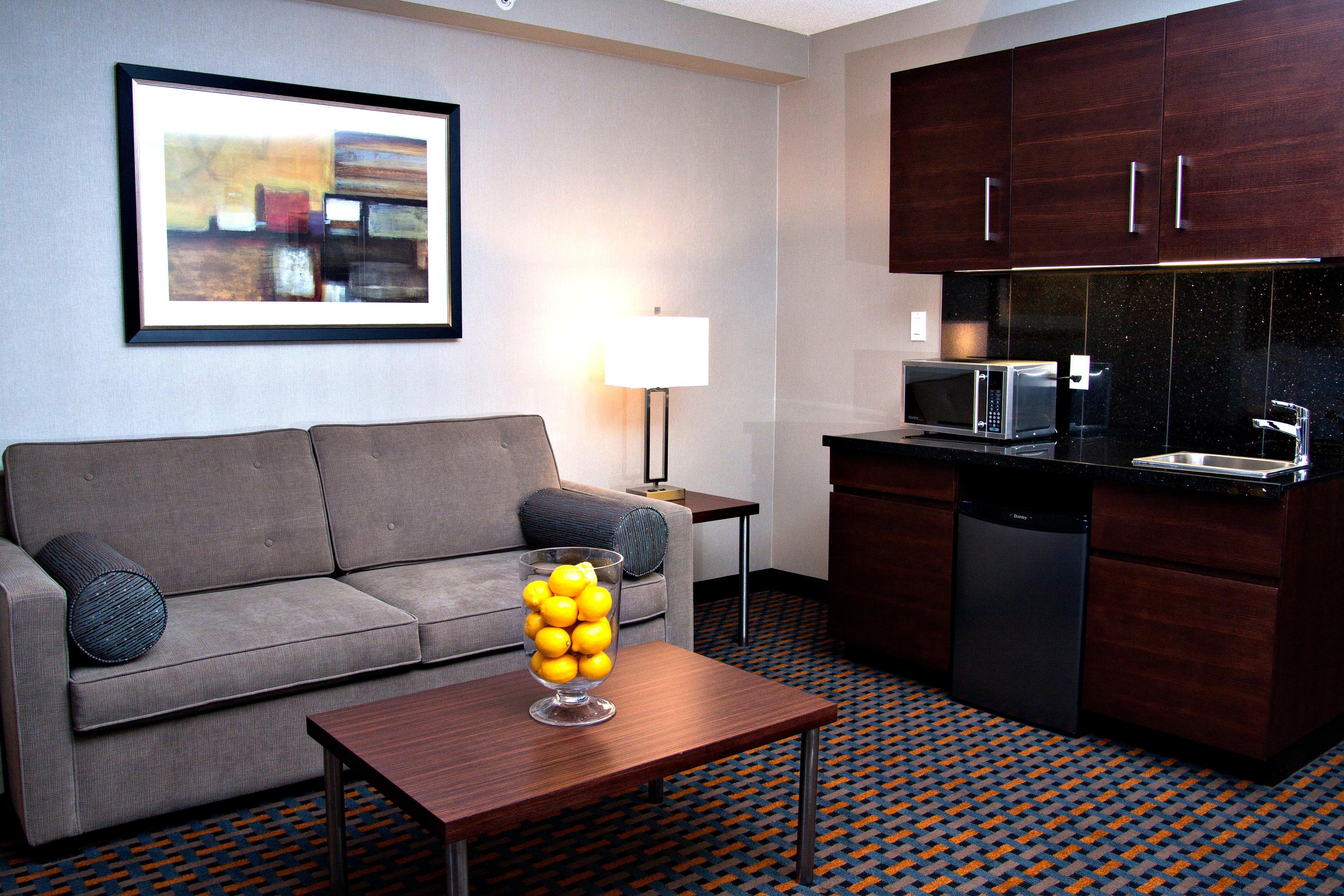 Holiday Inn Express Pembroke By Ihg Exterior photo