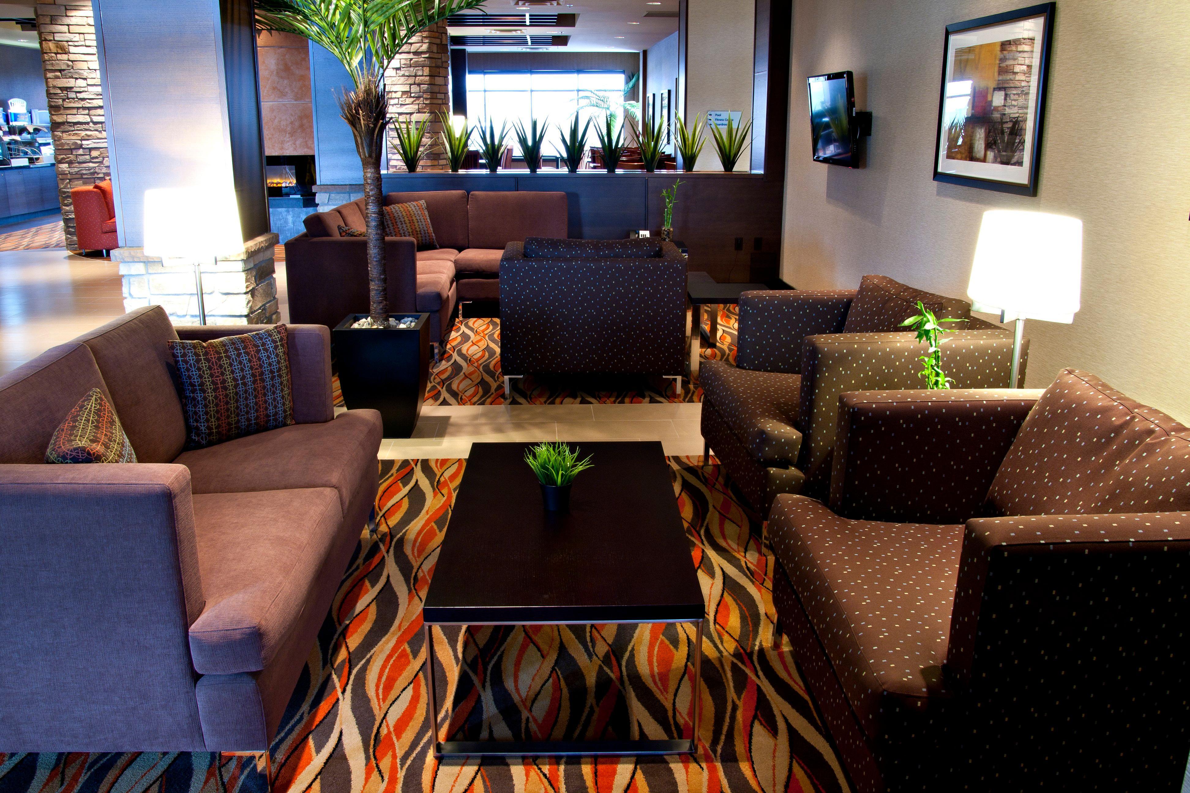 Holiday Inn Express Pembroke By Ihg Exterior photo
